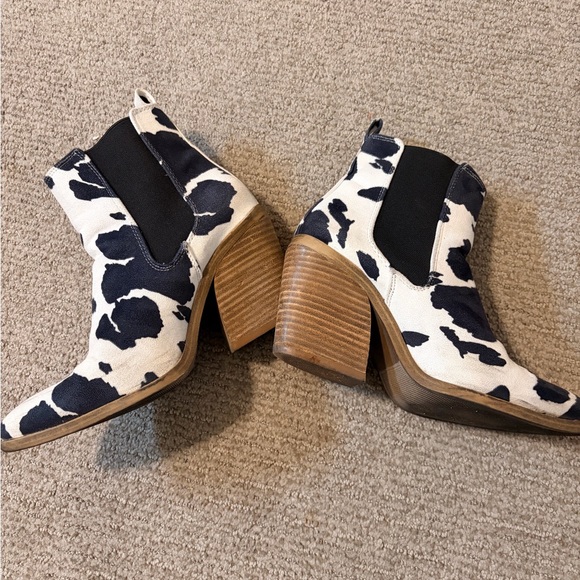 Womens cowprint Ankle block heel Boots - Picture 3 of 7
